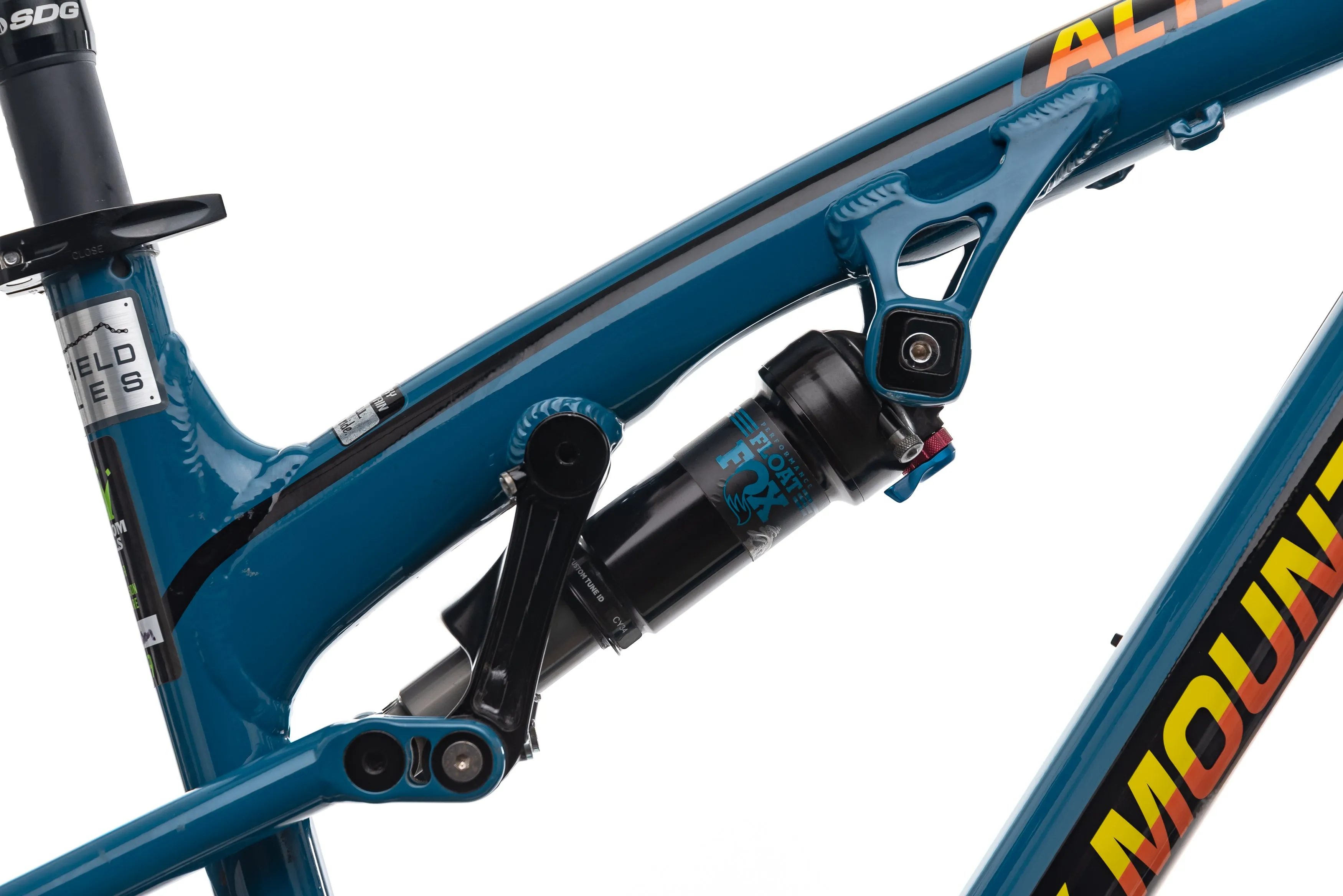 Rocky Mountain Altitude 730 Mountain Bike - 2016, Small