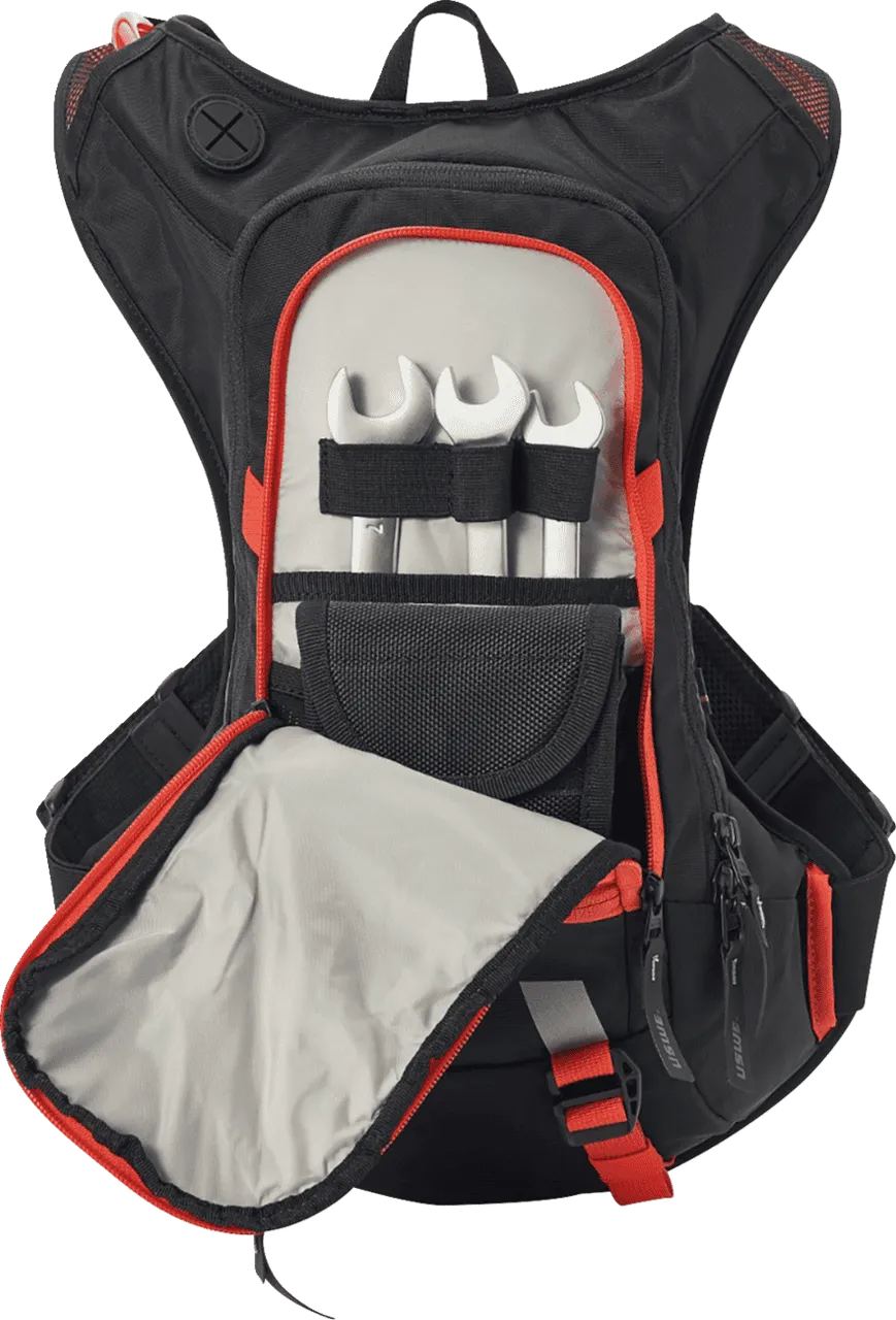 USWE Moto Hydro 8L Hydration Pack